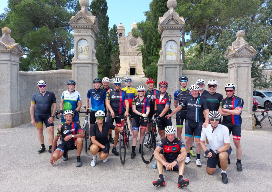 Groep 2 aan de Santuari de Monti-Sion